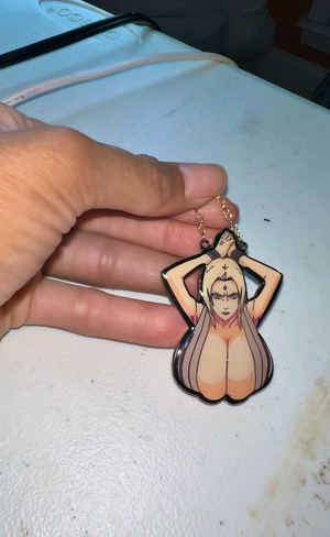 Sexy Lady Tsunade pin