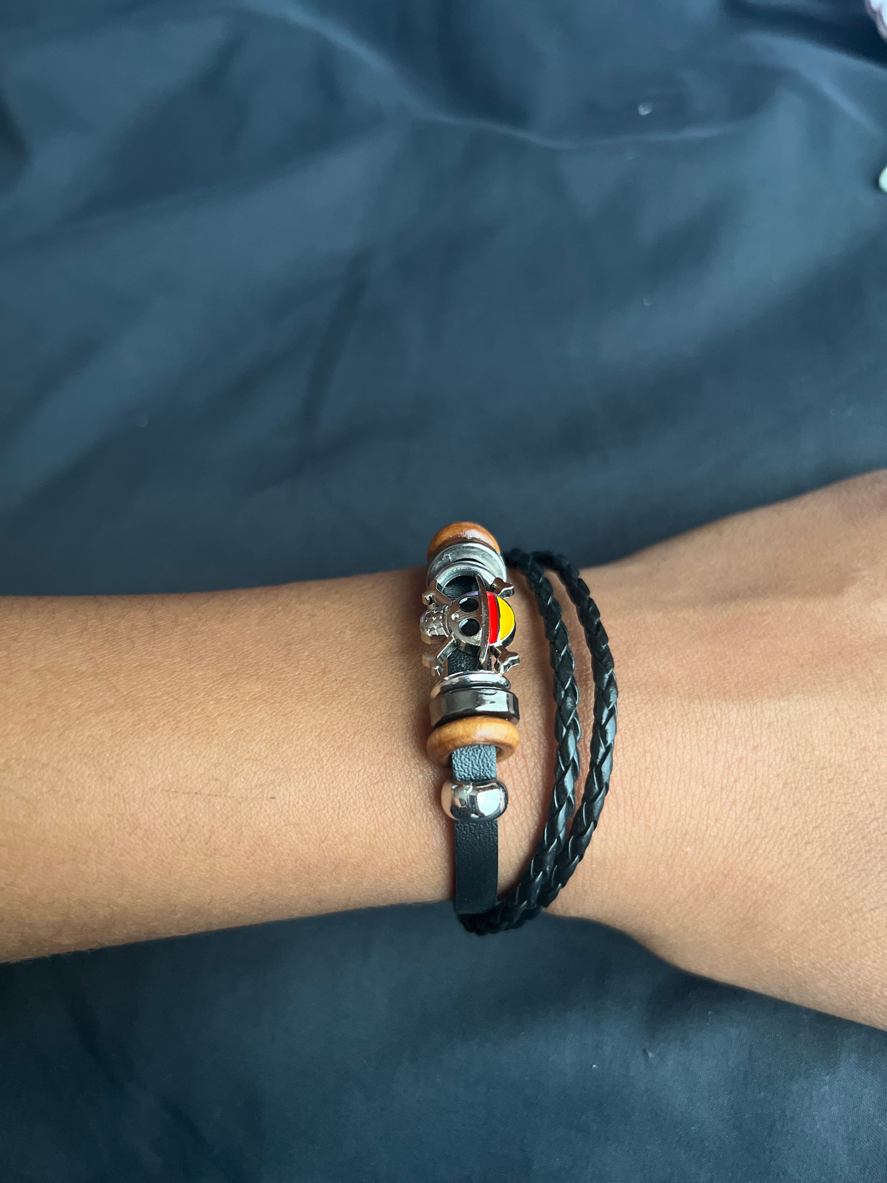 One piece bracelet